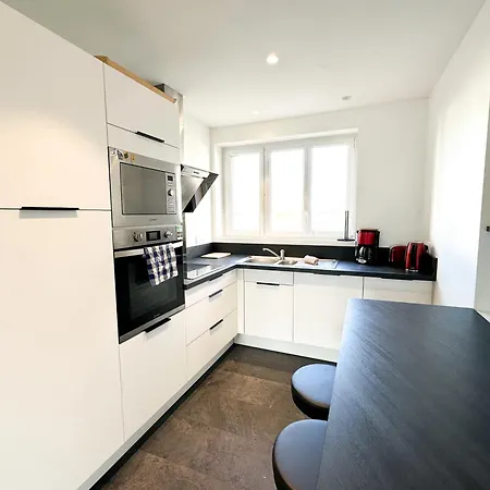 Coliving - Wifi - Tv - Proche Tram - L'escale Partagee